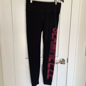 38. Size 8 LULULEMON Black + Pink Seawheeze Speed Wunder Mid-Rise Tight 28"